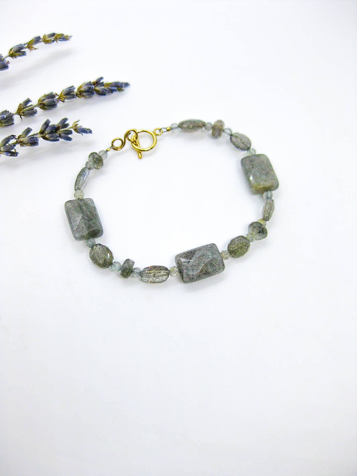 Calla II: Labradorite Bracelet - b351