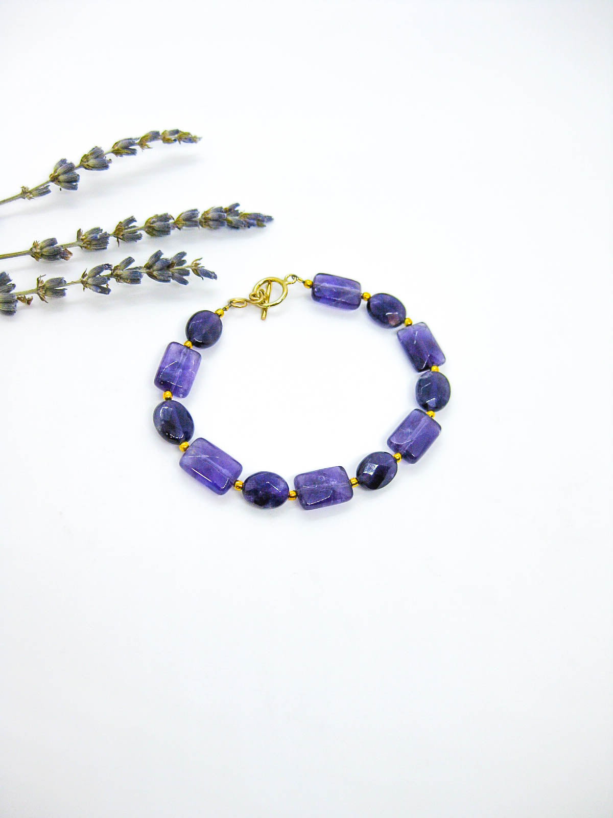 Calla II: Amethyst Bracelet - b352