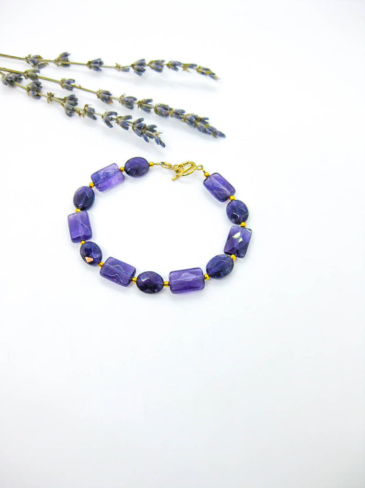 Calla II: Amethyst Bracelet - b352