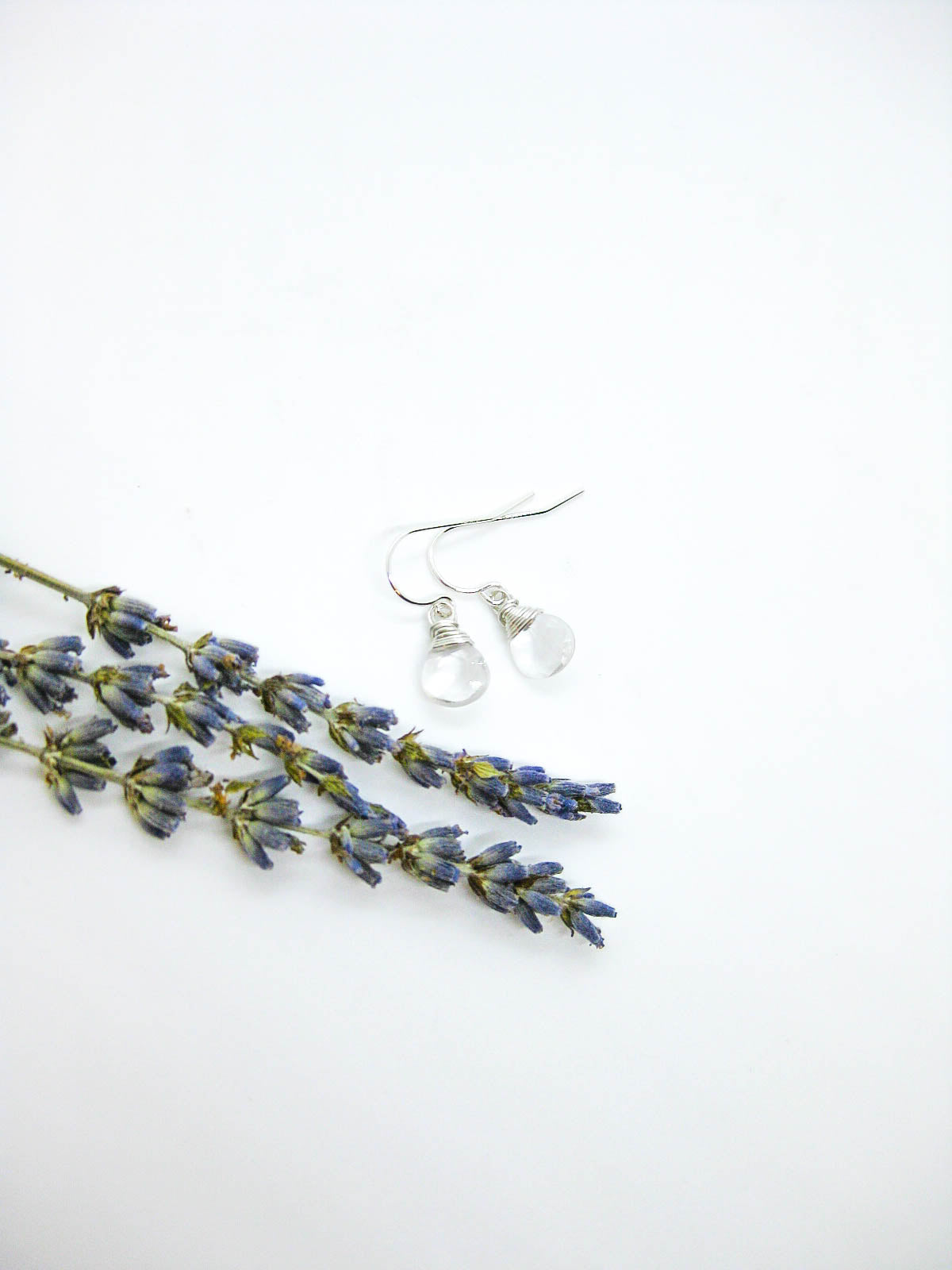 Chamomile: Quartz Earrings - e756