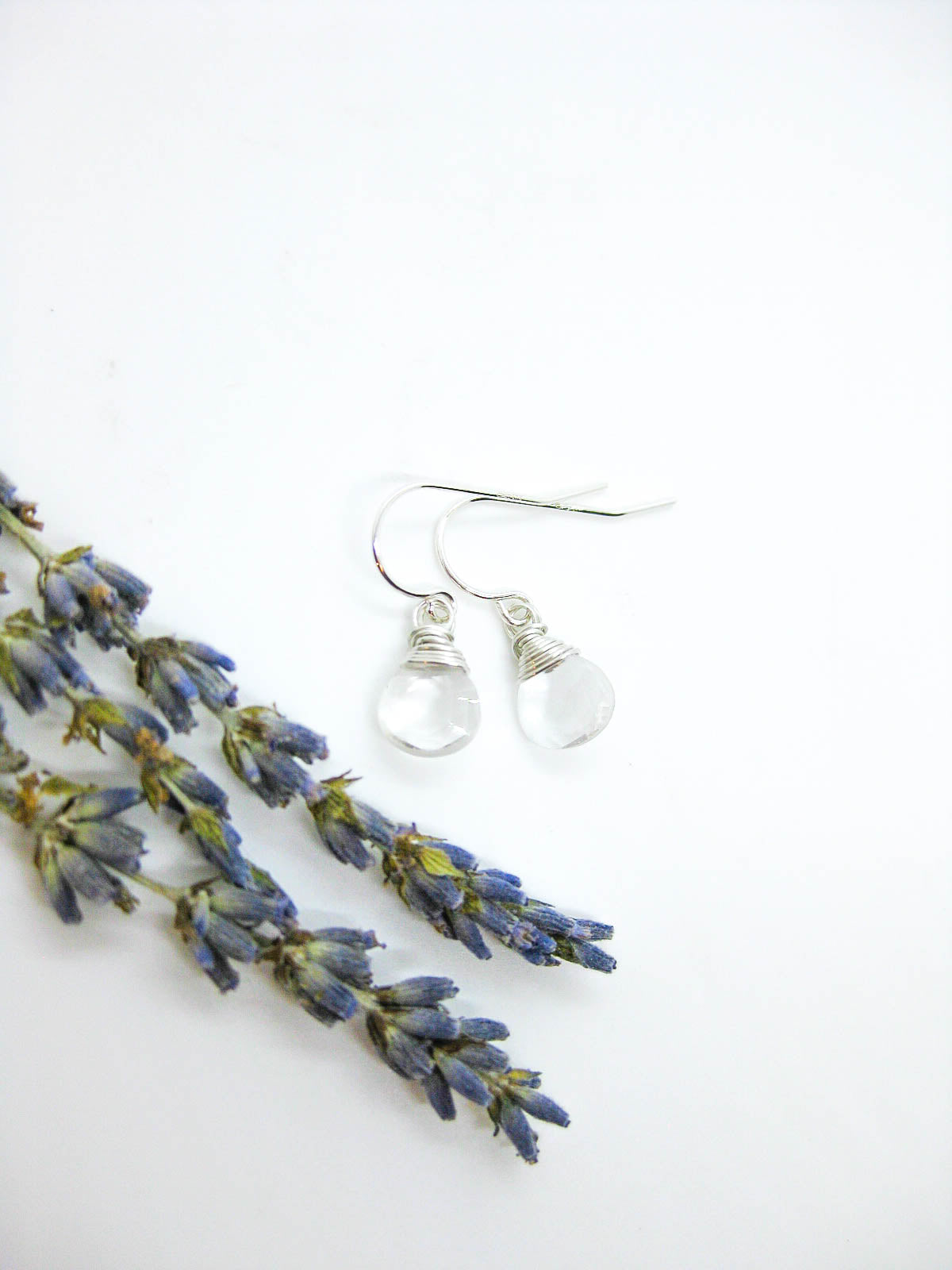 Chamomile: Quartz Earrings - e756