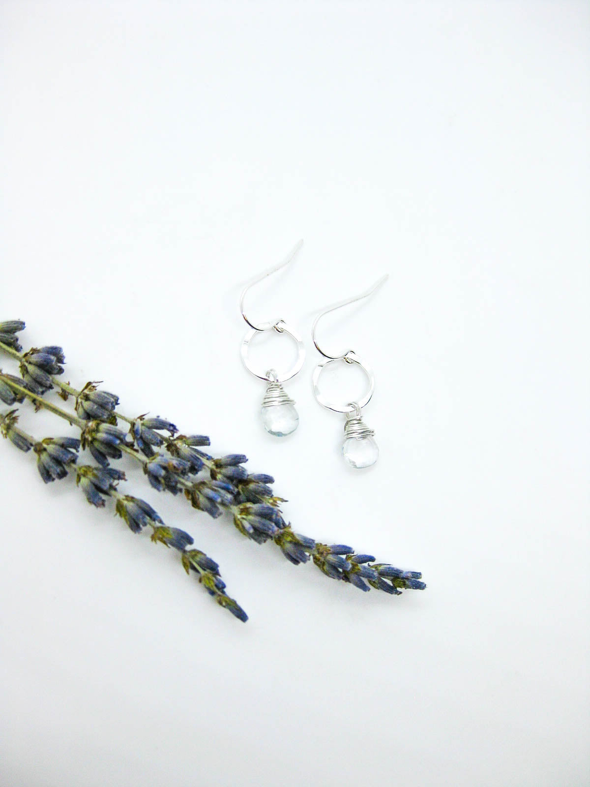 Daisy: Aquamarine Earrings - e764