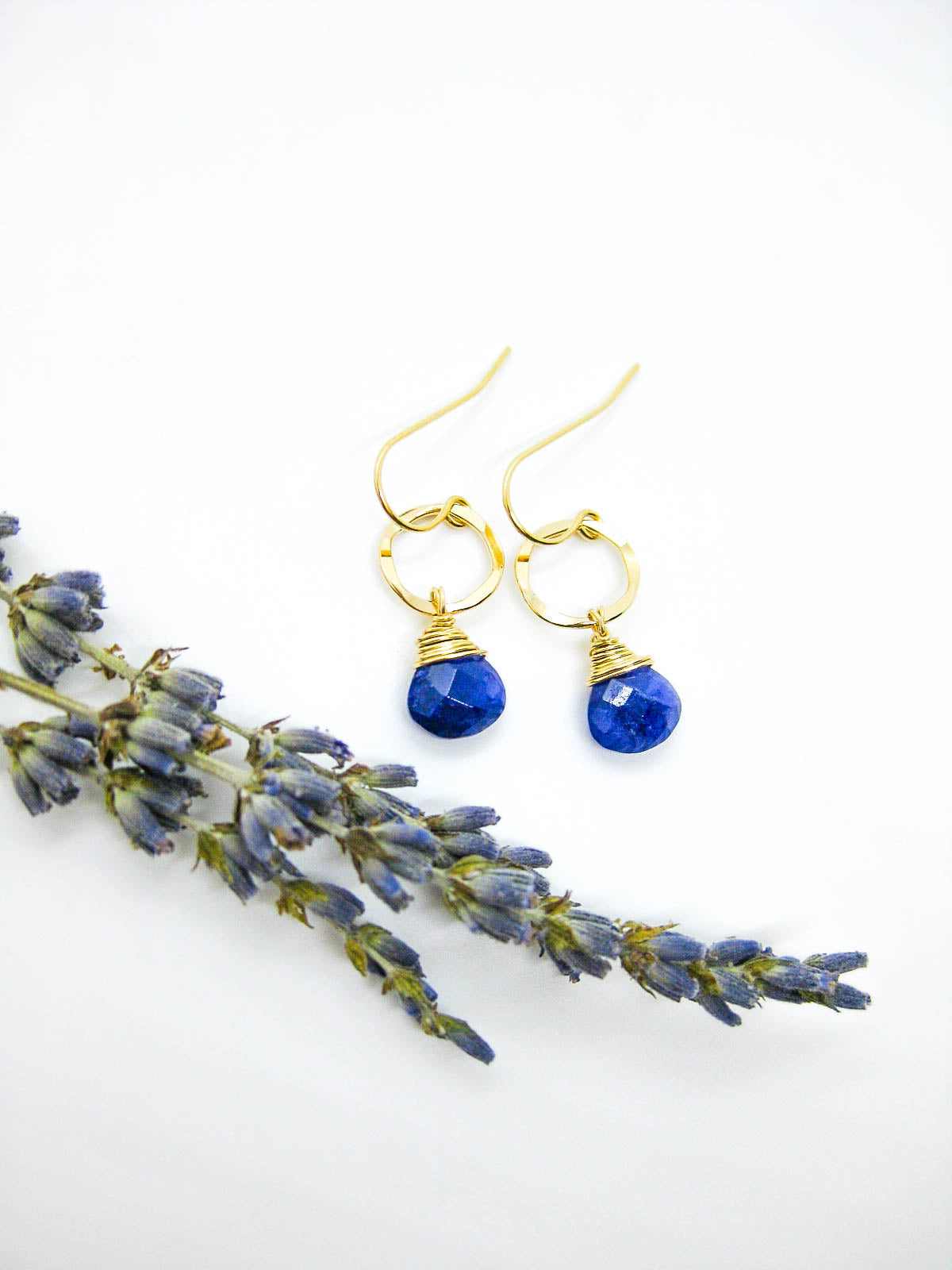 Daisy: Sapphire Earrings - e767