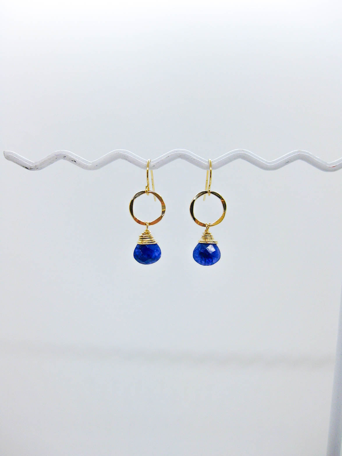 Daisy: Sapphire Earrings - e767