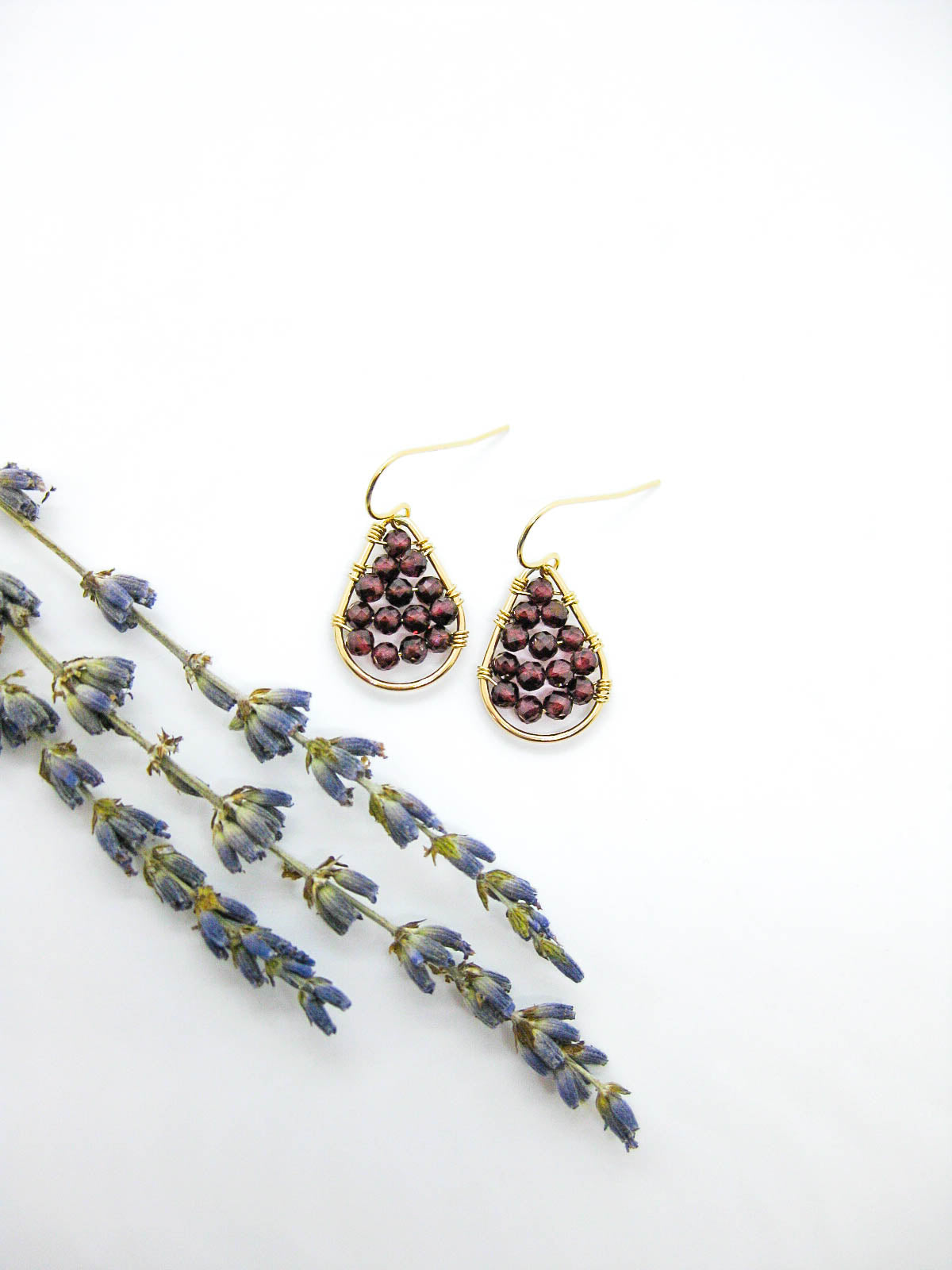 Cassia: Garnet Earrings - e785