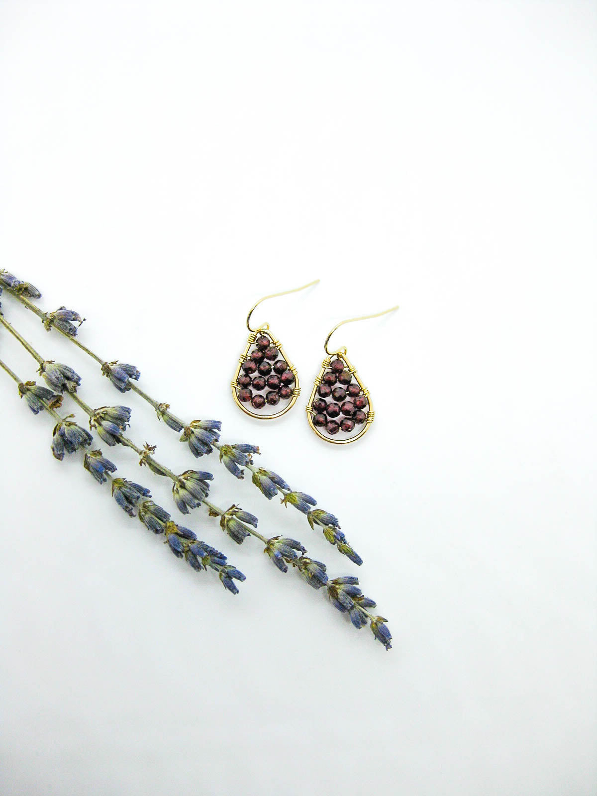 Cassia: Garnet Earrings - e785