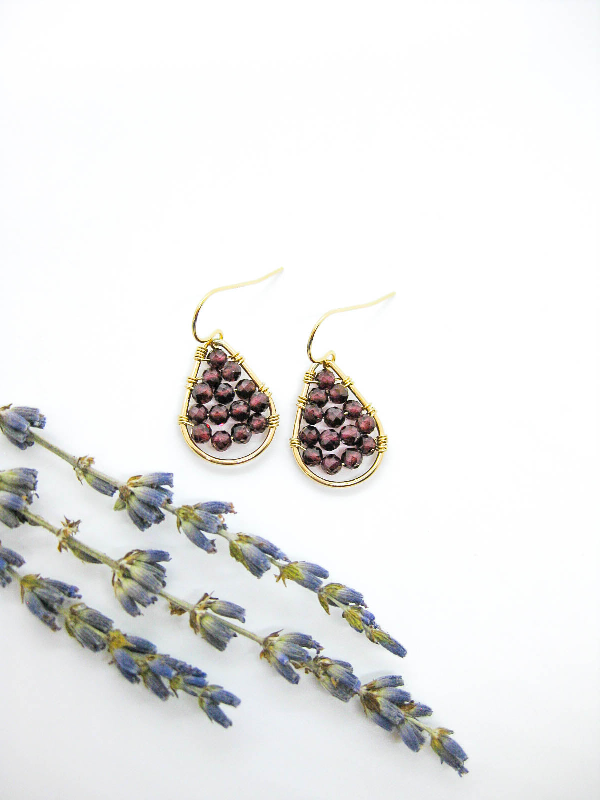 Cassia: Garnet Earrings - e785