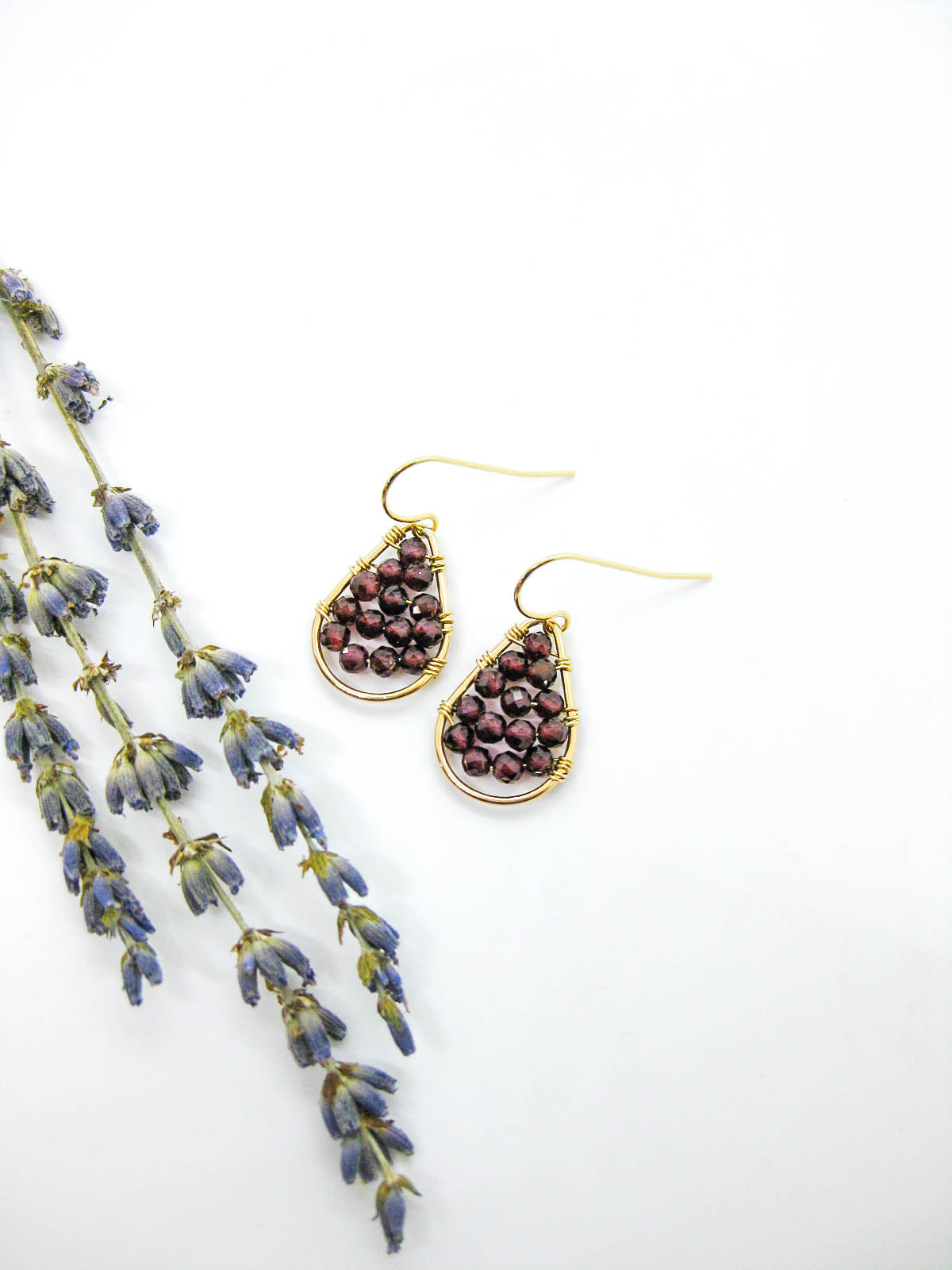 Cassia: Garnet Earrings - e785