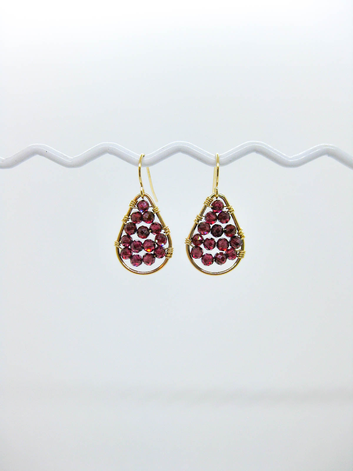 Cassia: Garnet Earrings - e785