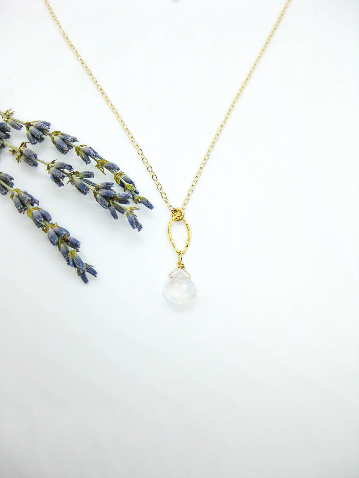 Chrysanthe: Moonstone Necklace - n575