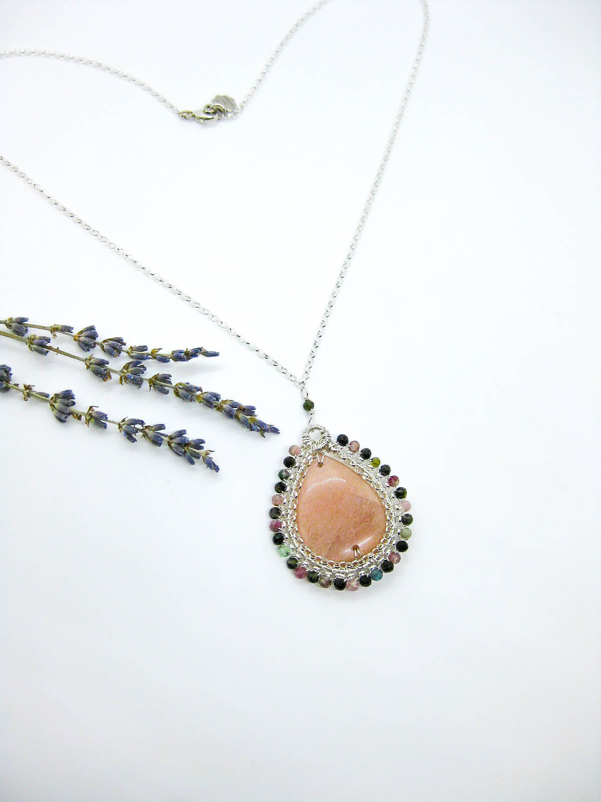 Alysssa: Peach Moonstone Necklace - n605oak