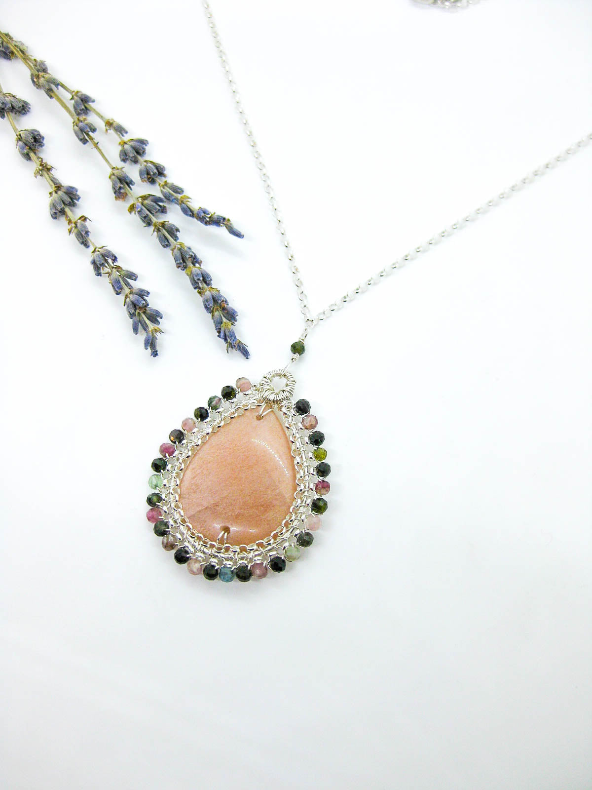 Alysssa: Peach Moonstone Necklace - n605oak