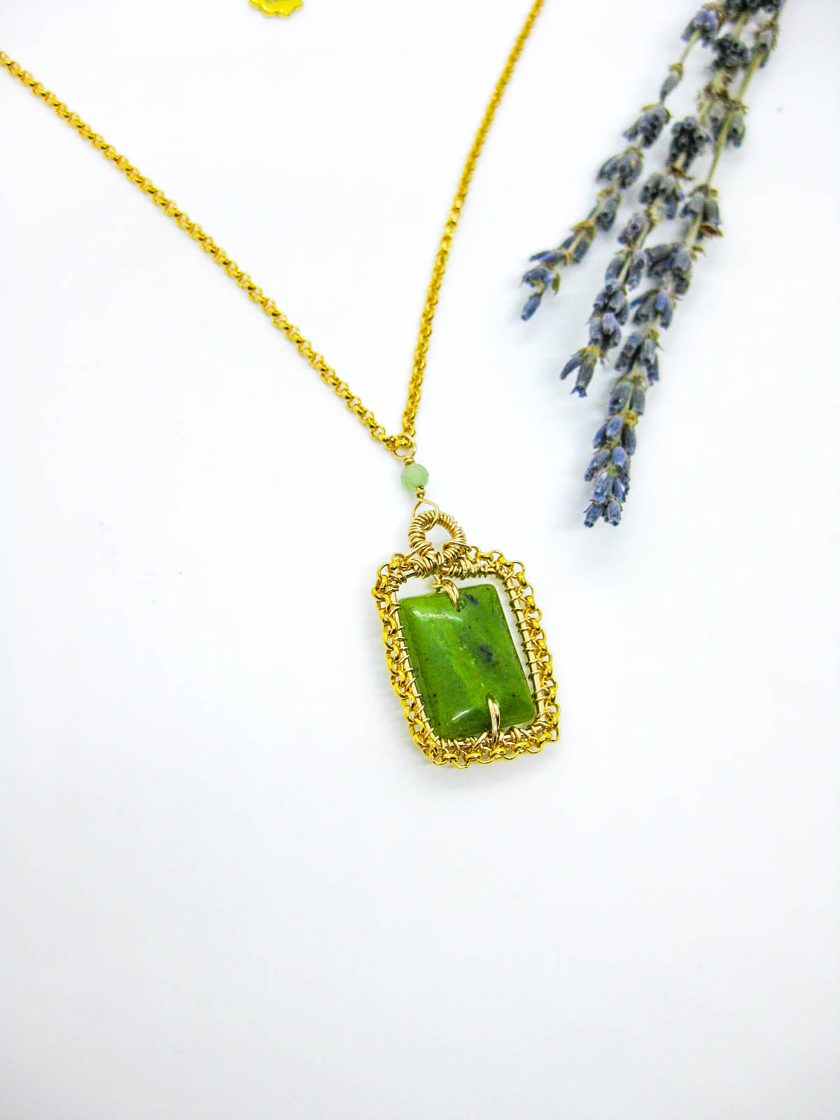 Peony: Jade Necklace - n608oak