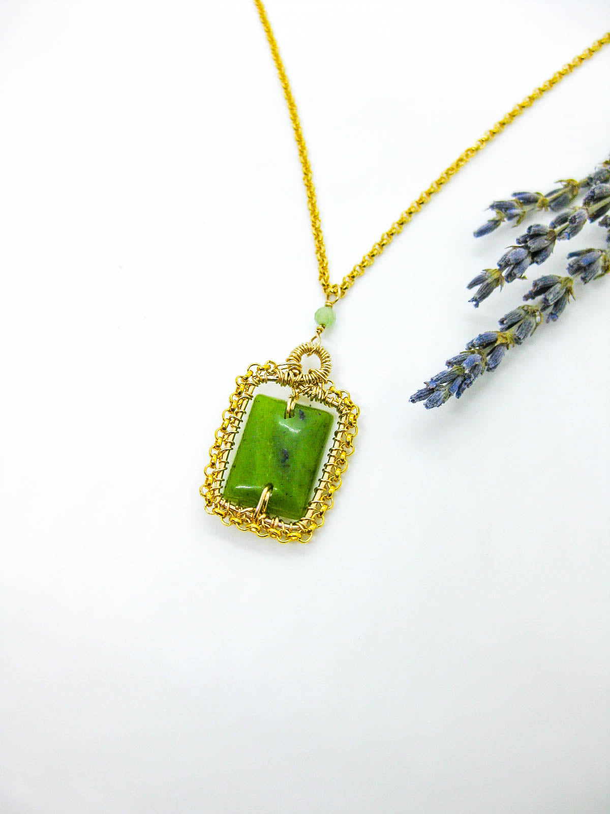 Peony: Jade Necklace - n608oak