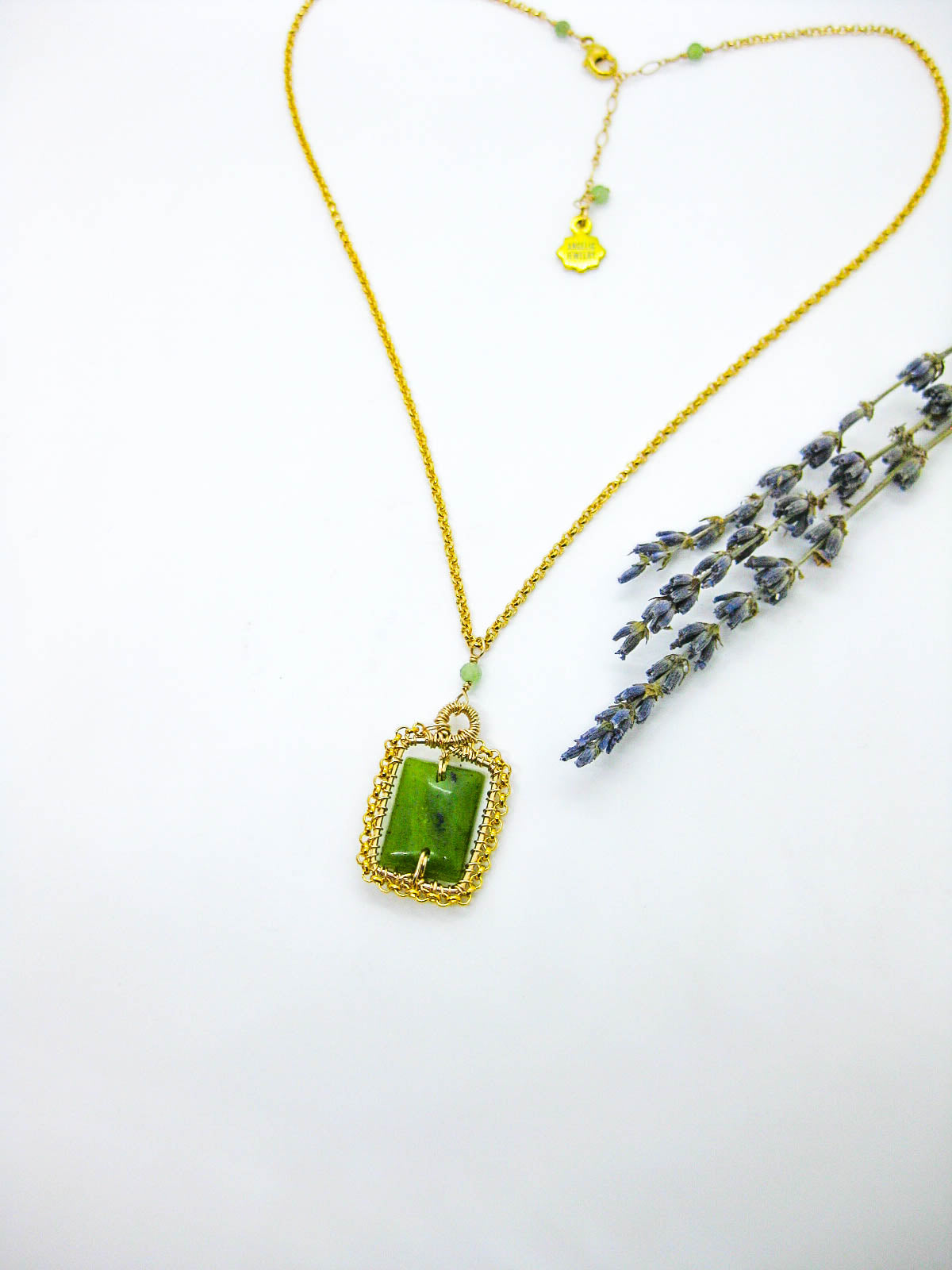 Peony: Jade Necklace - n608oak