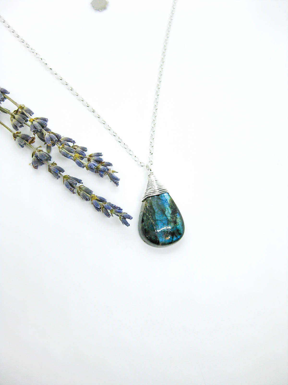 Essence: Labradorite Necklace - n617d-oak