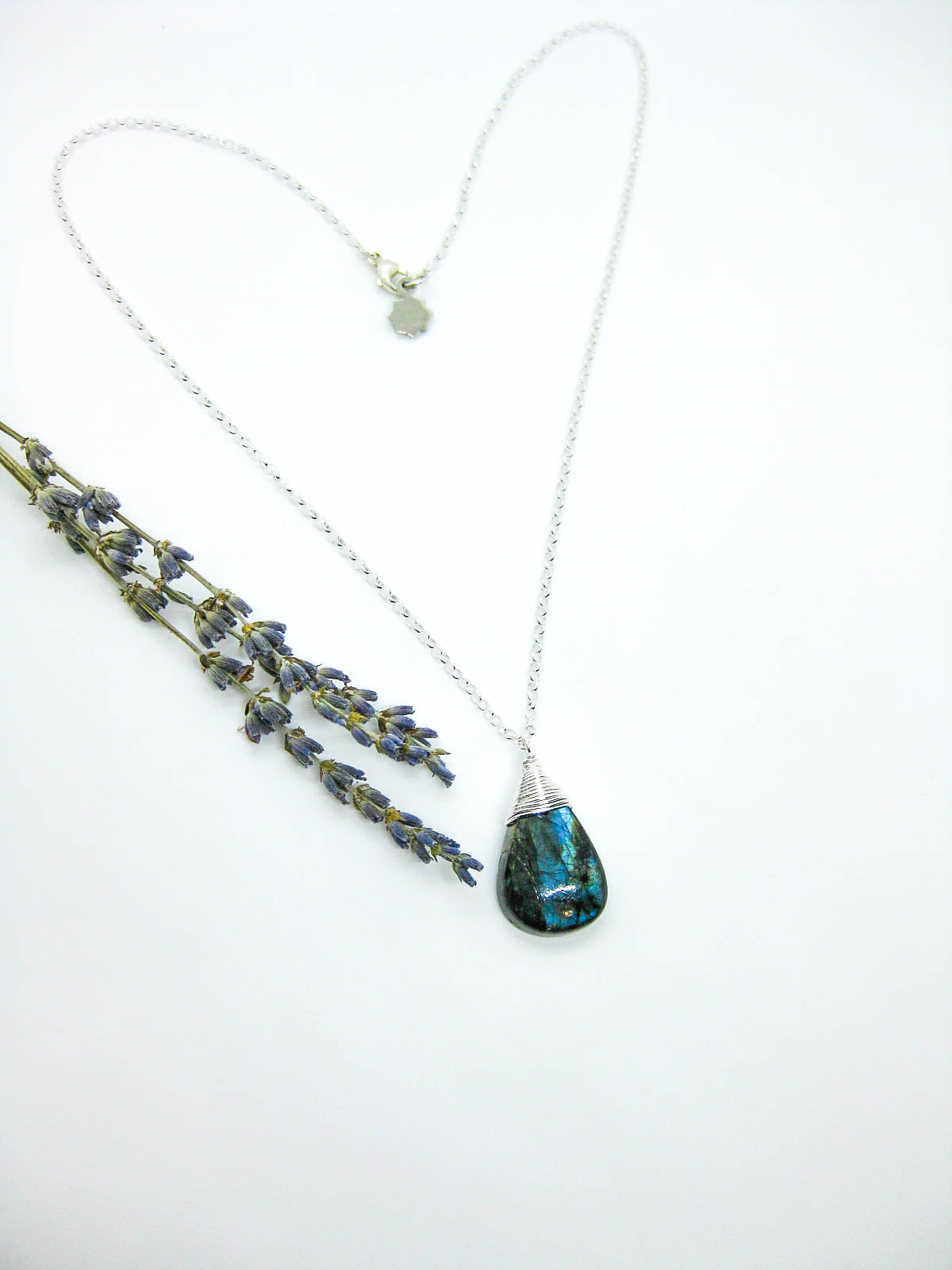 Essence: Labradorite Necklace - n617d-oak