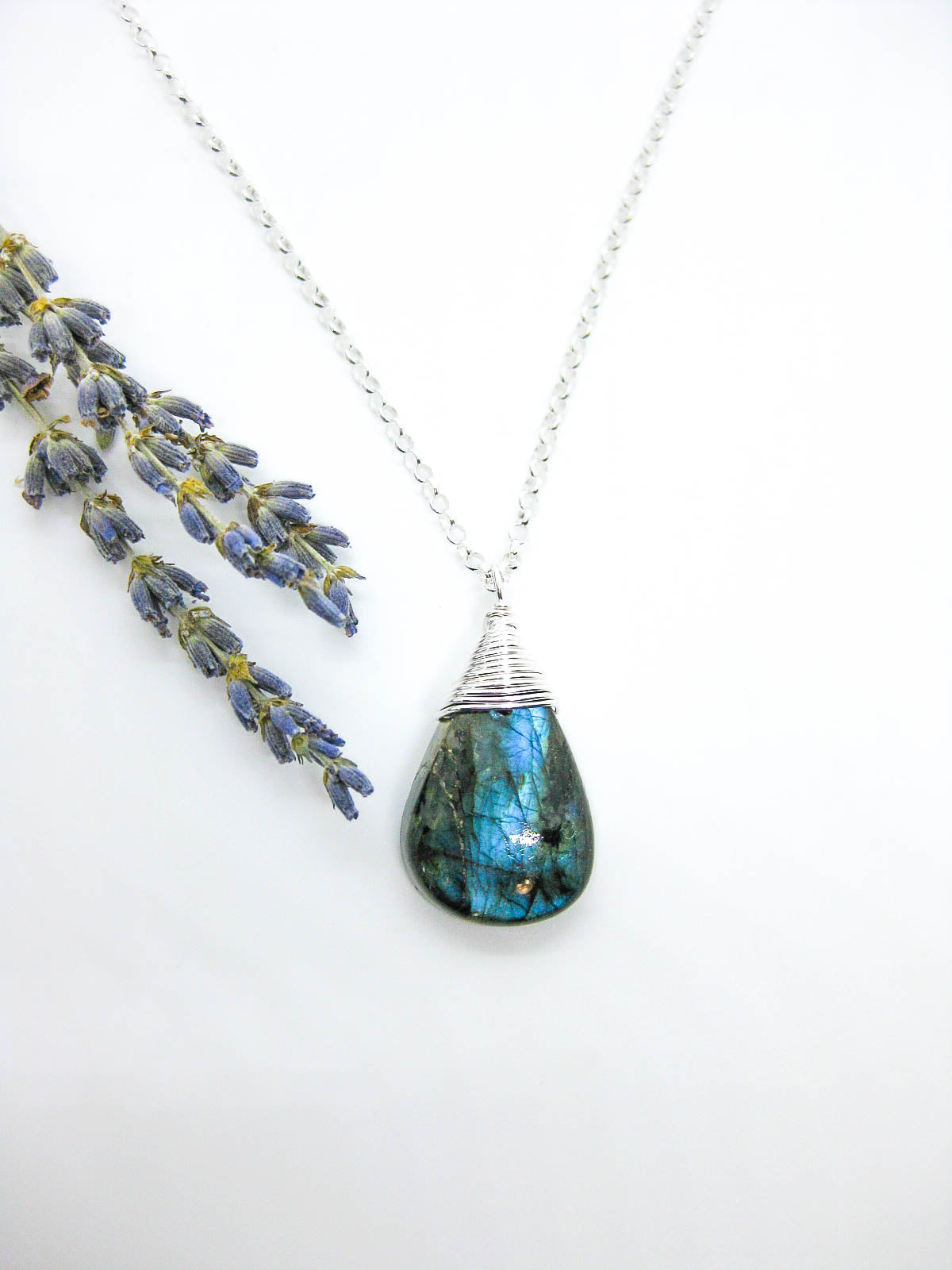 Essence: Labradorite Necklace - n617d-oak