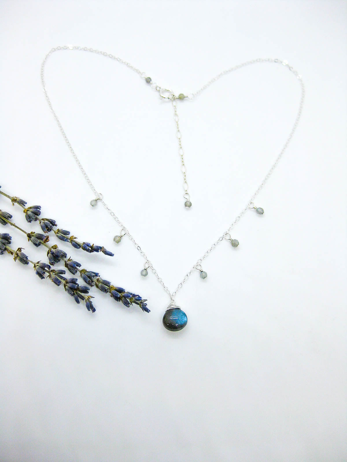 Chamomile: Labradorite Necklace - n649