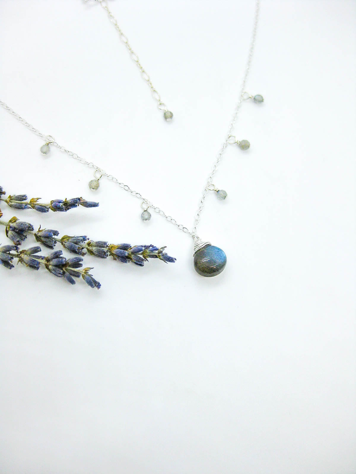 Chamomile: Labradorite Necklace - n649