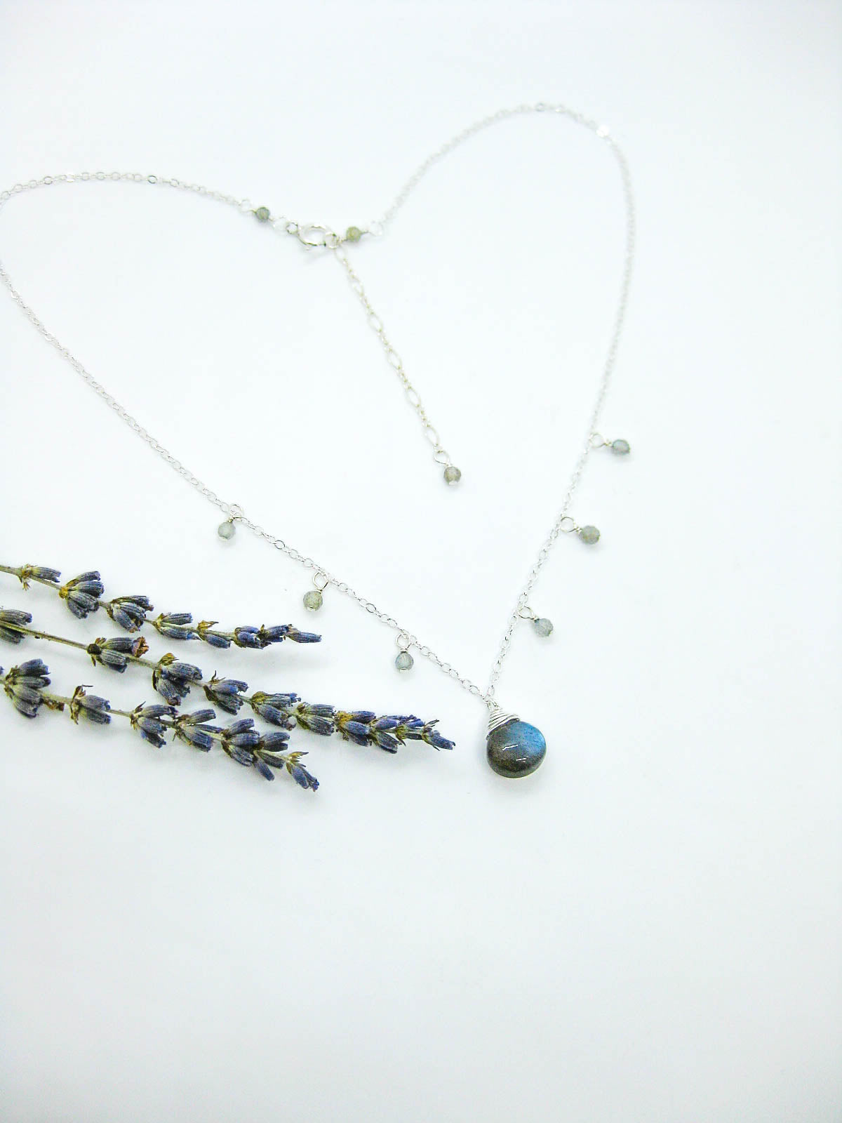 Chamomile: Labradorite Necklace - n649