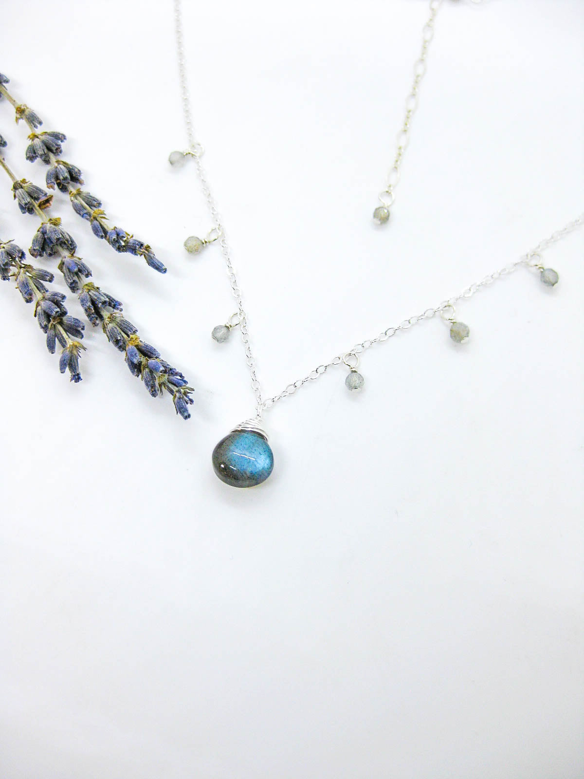 Chamomile: Labradorite Necklace - n649