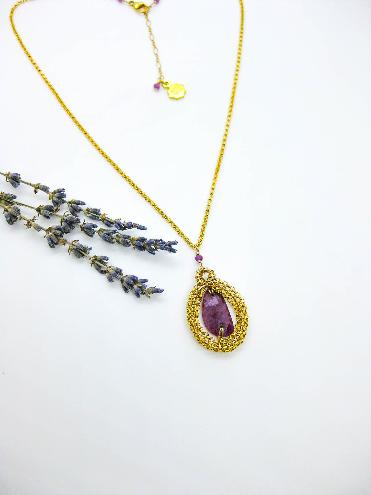 Zinnia: Ruby Necklace - n659oak