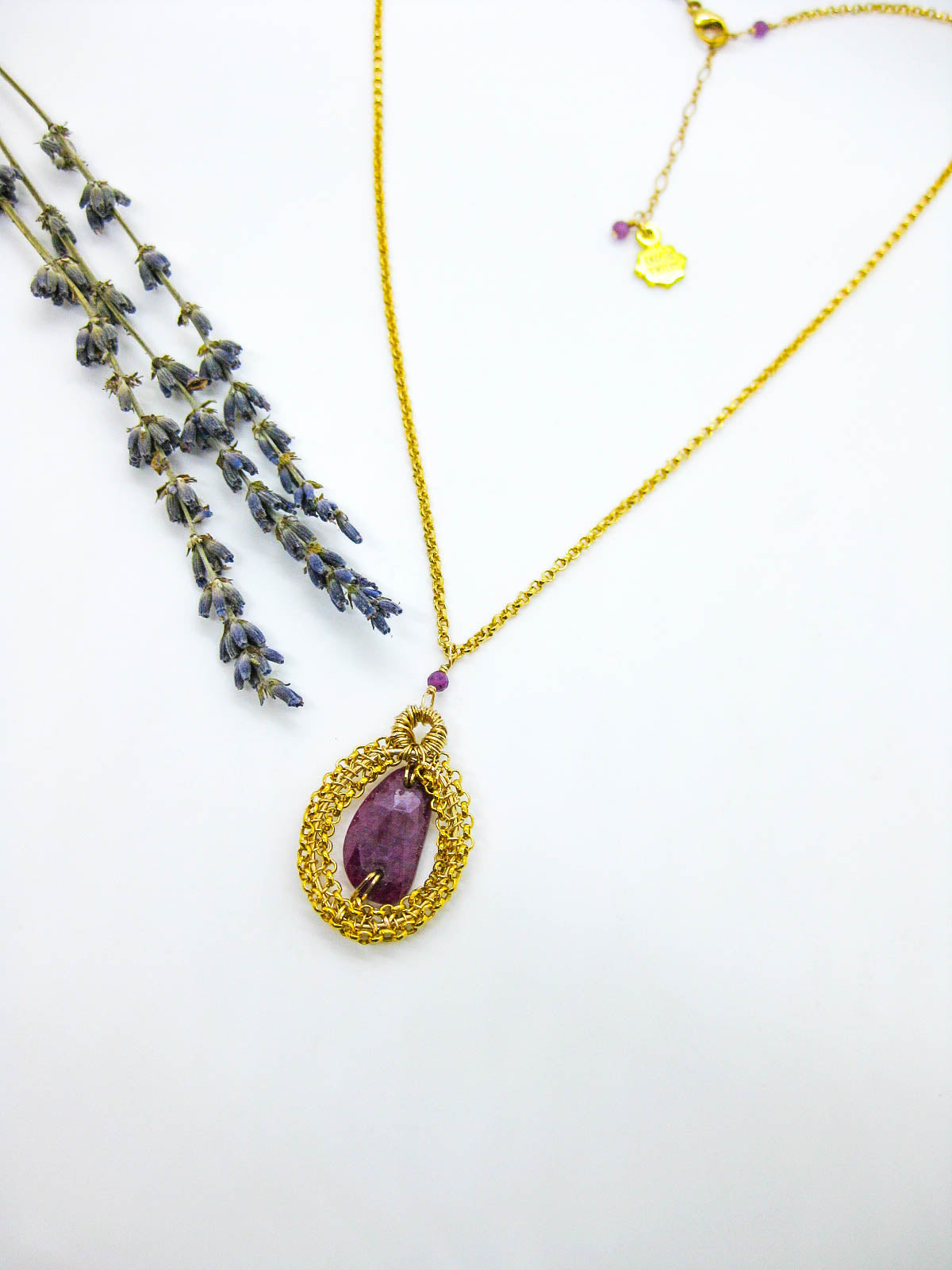 Zinnia: Ruby Necklace - n659oak