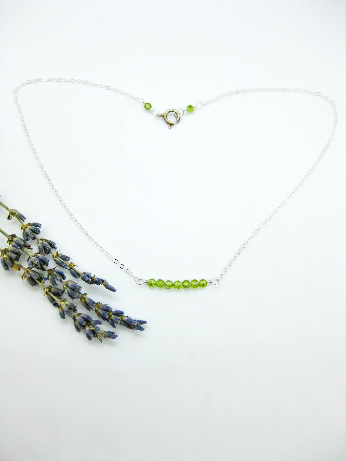 Violet: Peridot Choker - n661