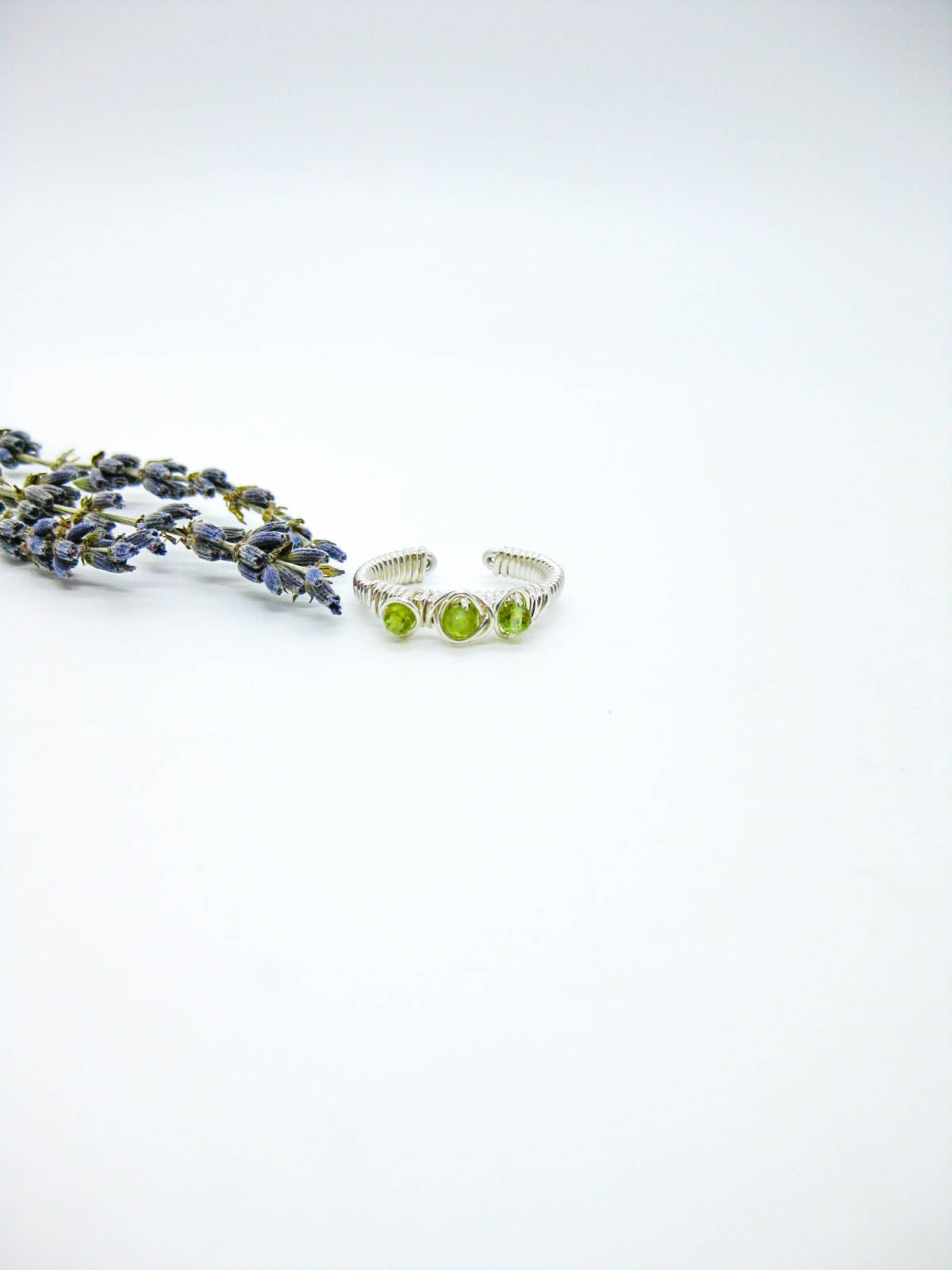 Hyacinth: Peridot Ring - r68