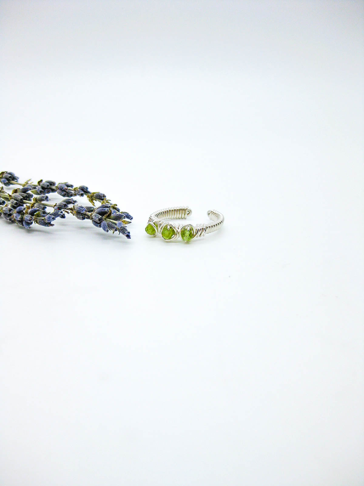 Hyacinth: Peridot Ring - r68