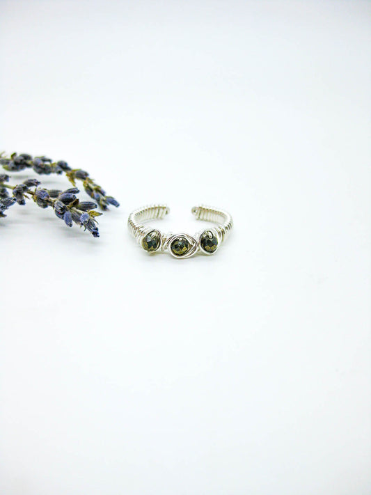 Hyacinth: Pyrite Ring - r74